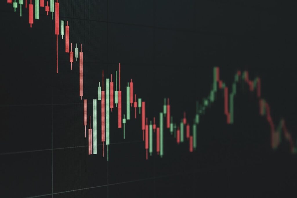 スワップポイントとは何かを解説する通貨と金利差のイメージ
